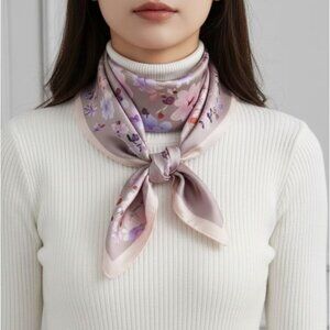 🤩New Elegant Bandana Square Scarf Silky Vintage Floral Purple Luxury Accessory